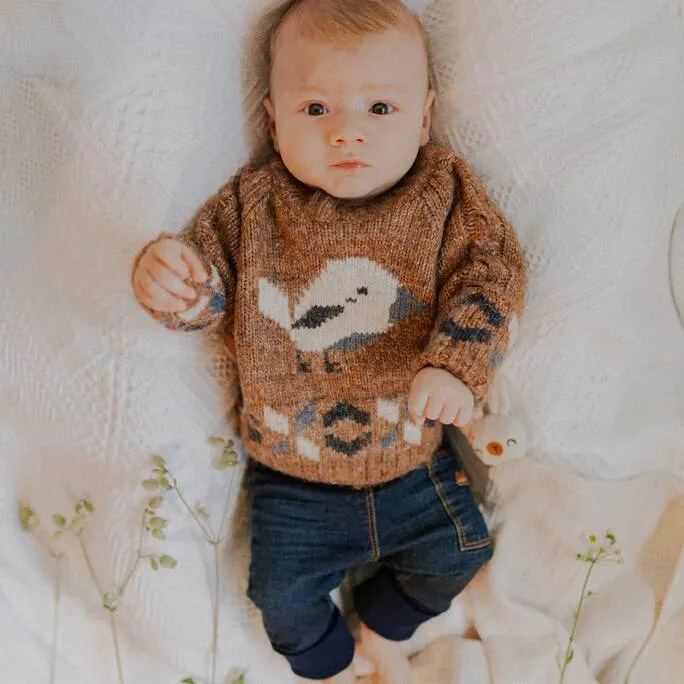 Cardigan de maille brun 2 façons, naissance || Brown knitted 2 ways cardigan, newborn