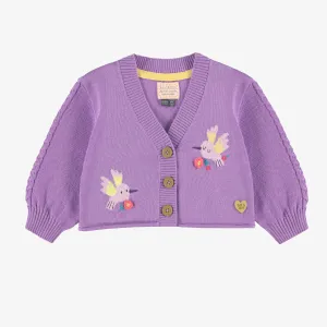 Cardigan de tricot mauve avec colibris, bébé||Purple knitted cardigan with hummingbirds, baby