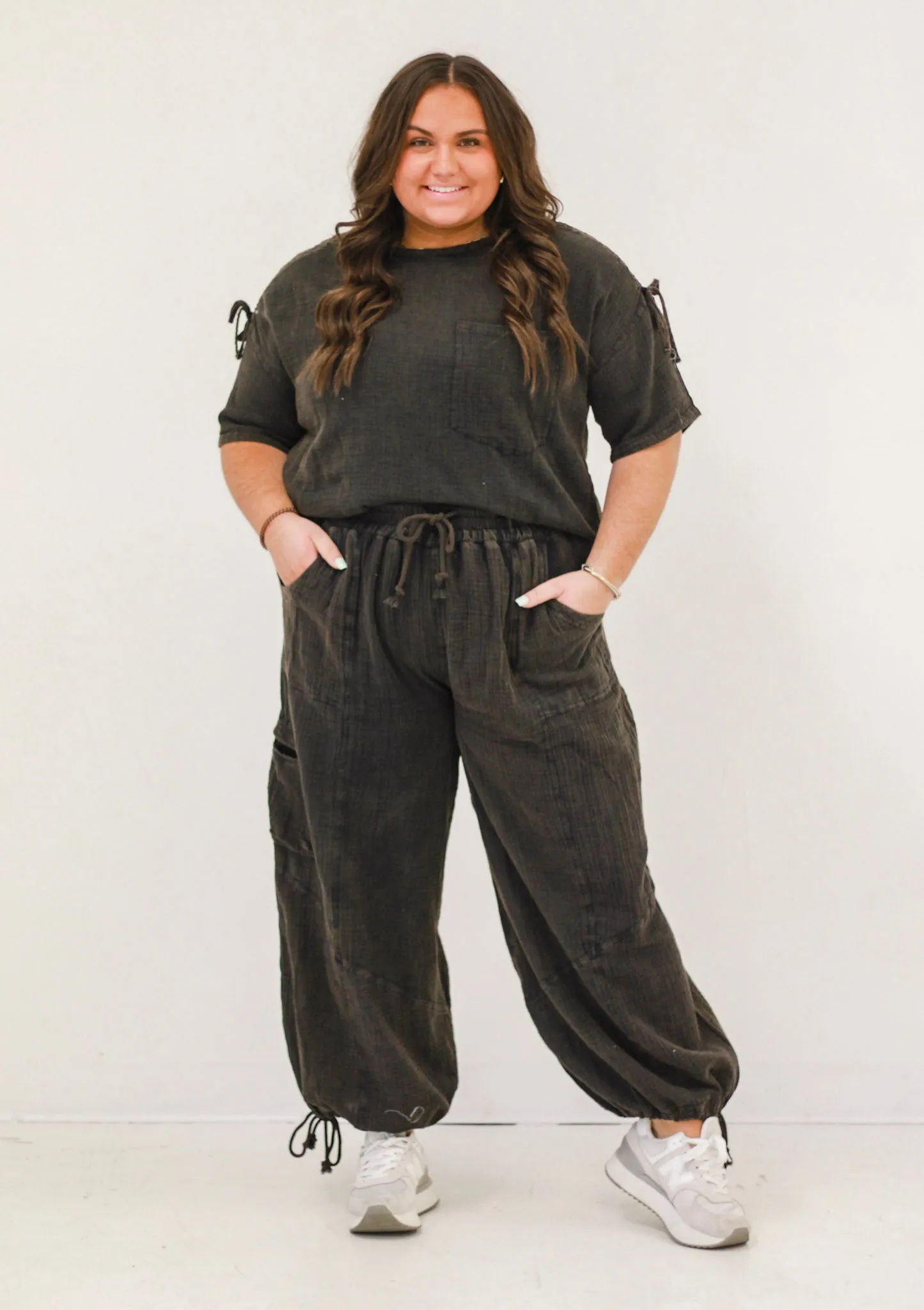 Catch Me if You Can Gauze Joggers in Black