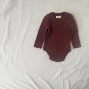 HUNTER & ROSE NOA BODYSUIT BERRY