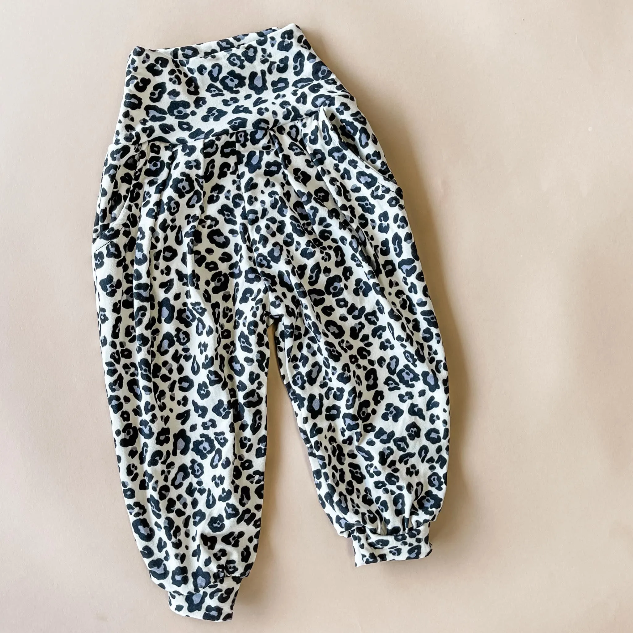 Sumaya | Cream Cheetah Pant