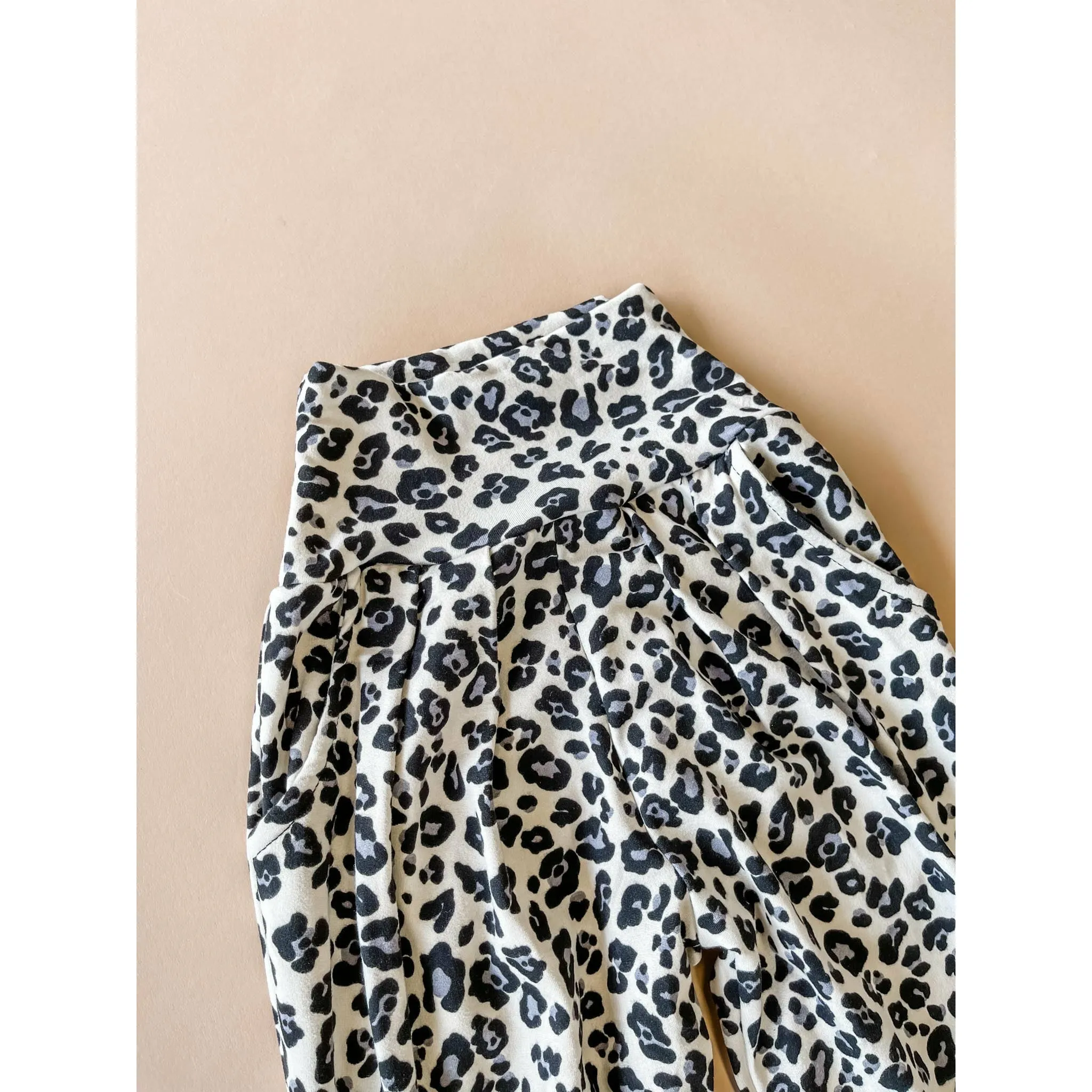 Sumaya | Cream Cheetah Pant