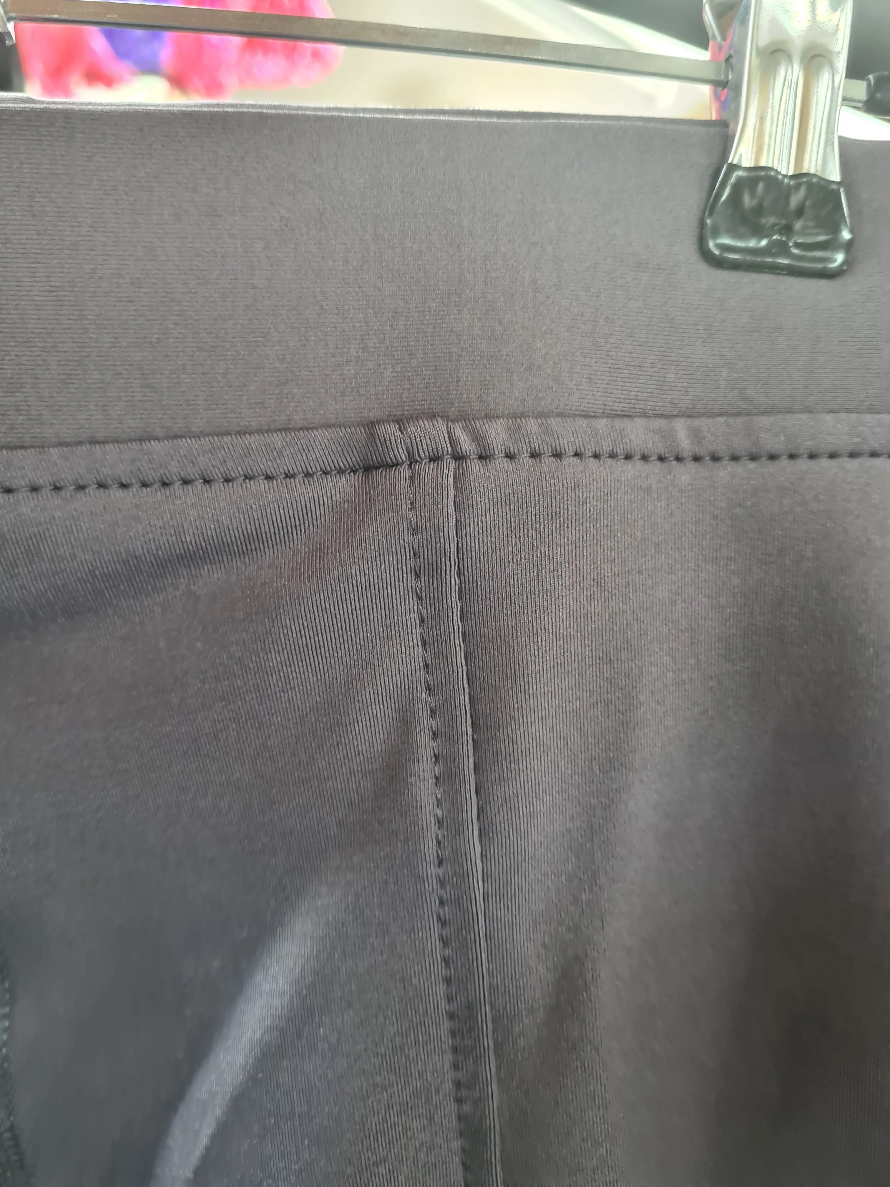 Wow Range riding leggings on charcoal grey FREE POSTAGE *
